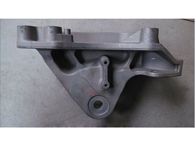 Кронштейн передней подвески кабины левый Н А7 HOWO A7 AZ1664430043 фото 1 Липецк